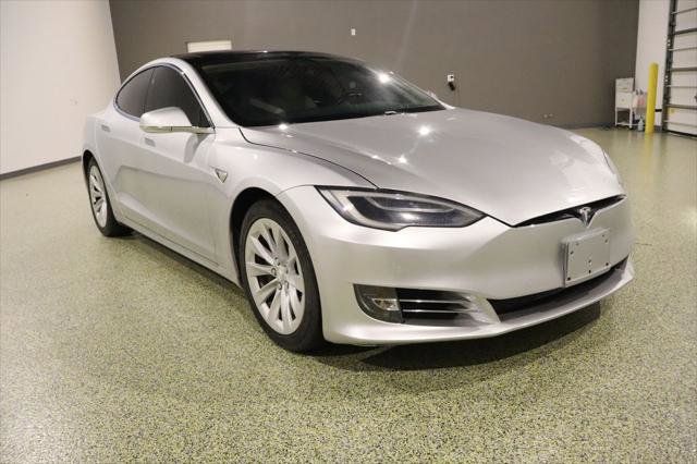 Used 2018 Tesla Model S 75D image 1