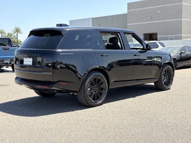 New 2026 Land Rover Range Rover Long Wheelbase SE AWD/4WD image 18