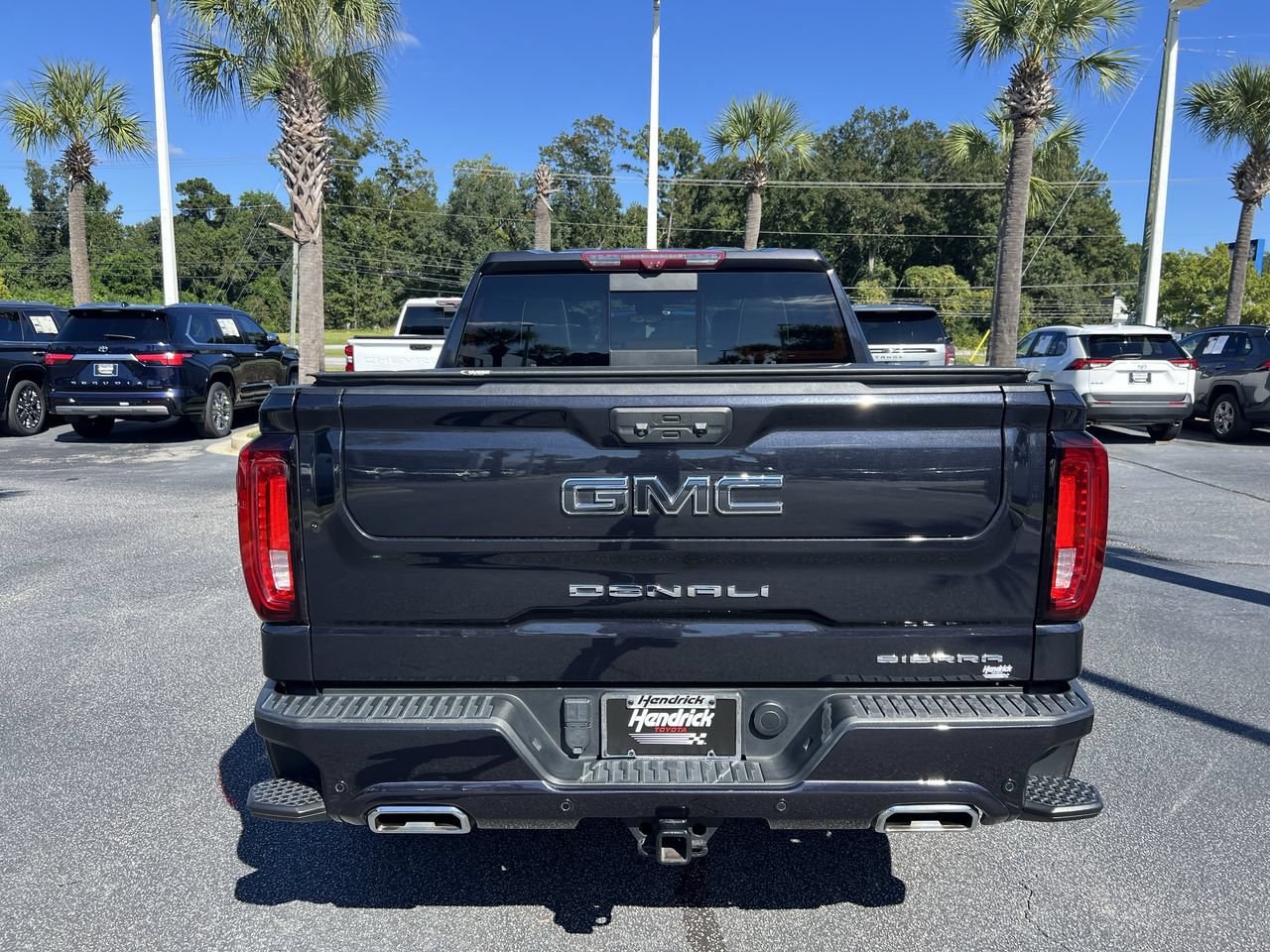 Used 2023 GMC Sierra 1500 Denali Ultimate AWD/4WD image 9