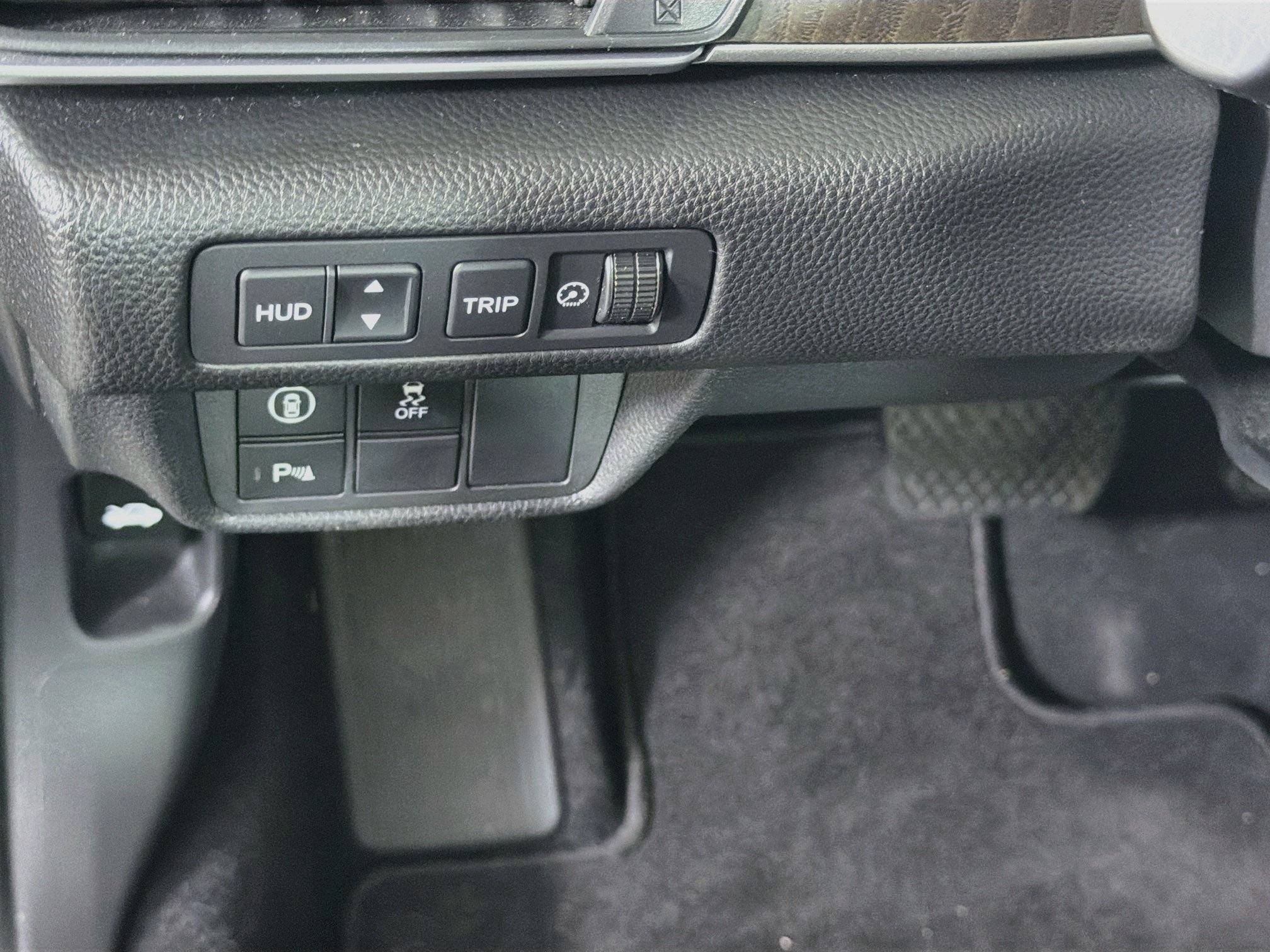 Used 2018 Honda Accord Touring image 16