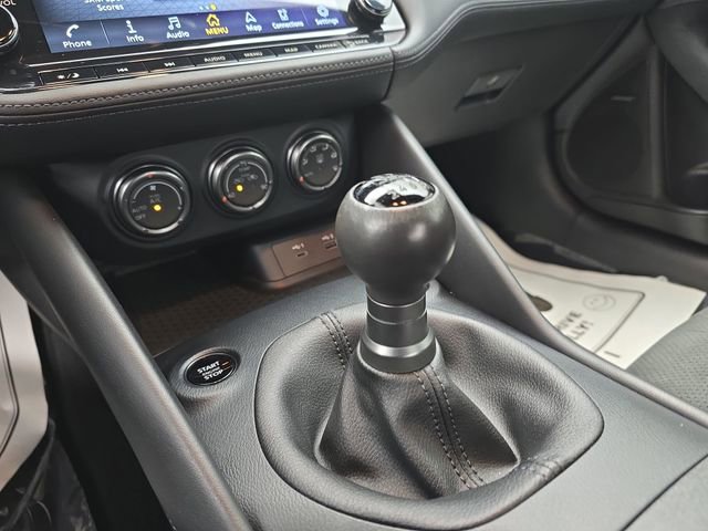 Used 2024 Nissan Z Performance w/ Floor Mat Package image 39
