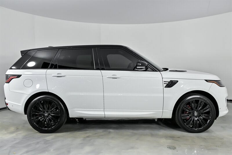 Used 2020 Land Rover Range Rover Sport HSE Dynamic AWD/4WD image 13