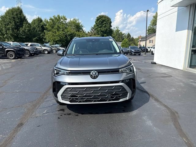 New 2026 Volkswagen Taos SE AWD/4WD image 2