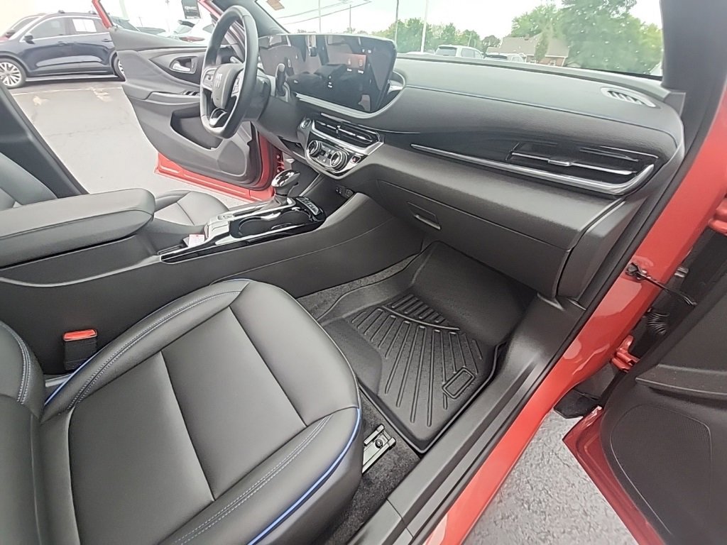 Certified 2024 Buick Envista Sport Touring w/ Convenience I Package image 18