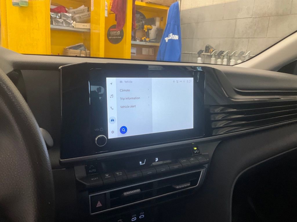 Used 2025 Toyota Camry LE image 21