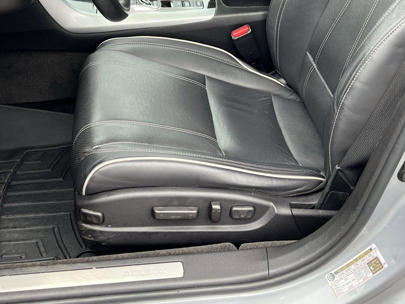 Used 2018 Acura TLX V6 SH-AWD w/ Technology Pkg image 15