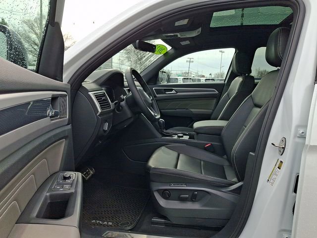 Used 2023 Volkswagen Atlas Cross Sport SEL R-Line image 13