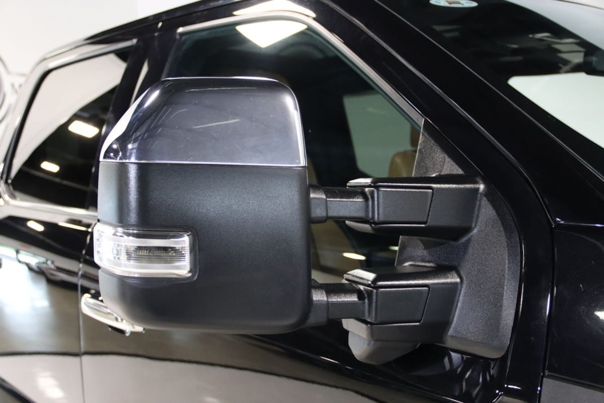 Used 2023 Ford F250 Platinum w/ FX4 Off-Road Package AWD/4WD image 11