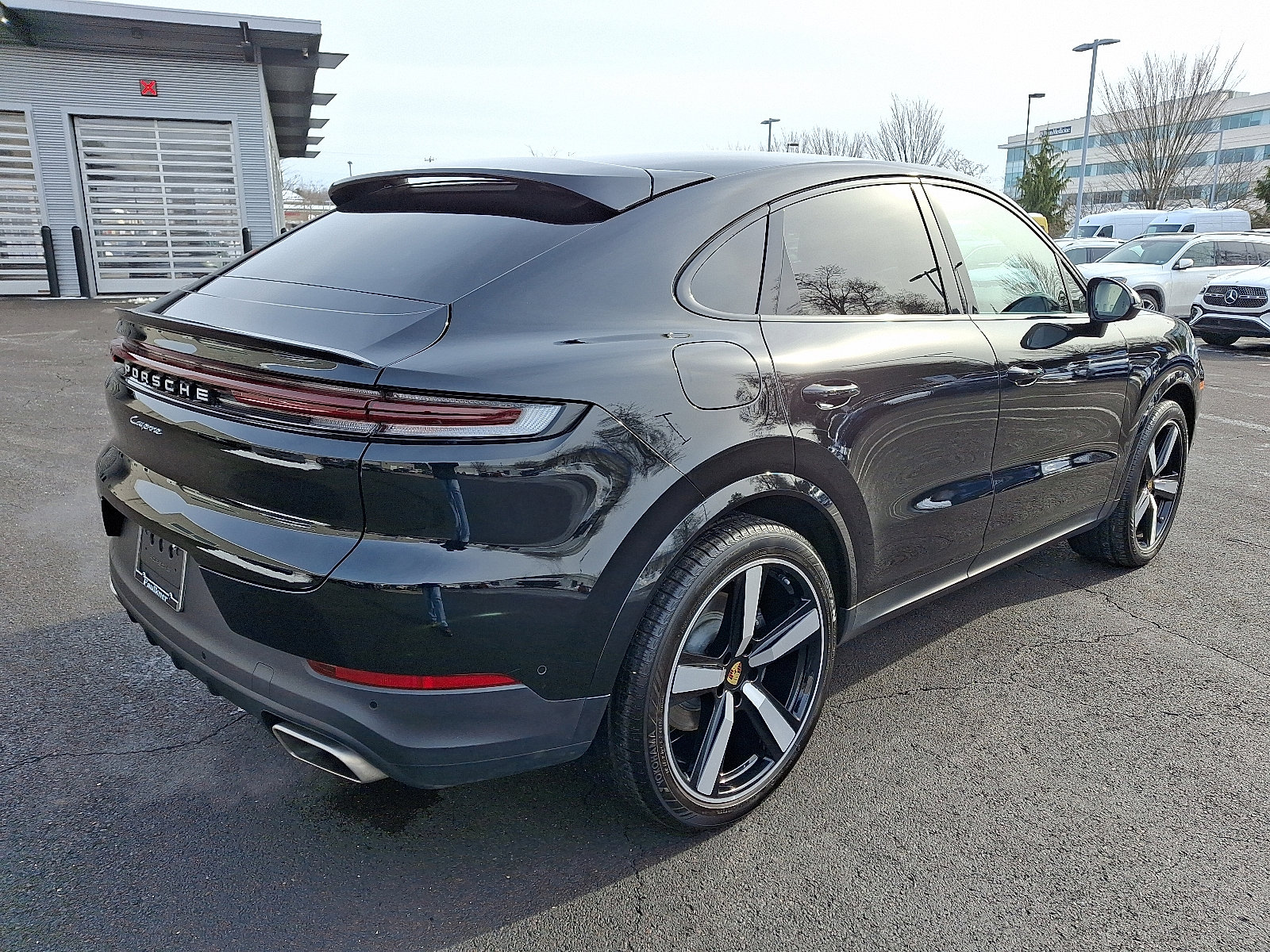 Used 2024 Porsche Cayenne Coupe image 6