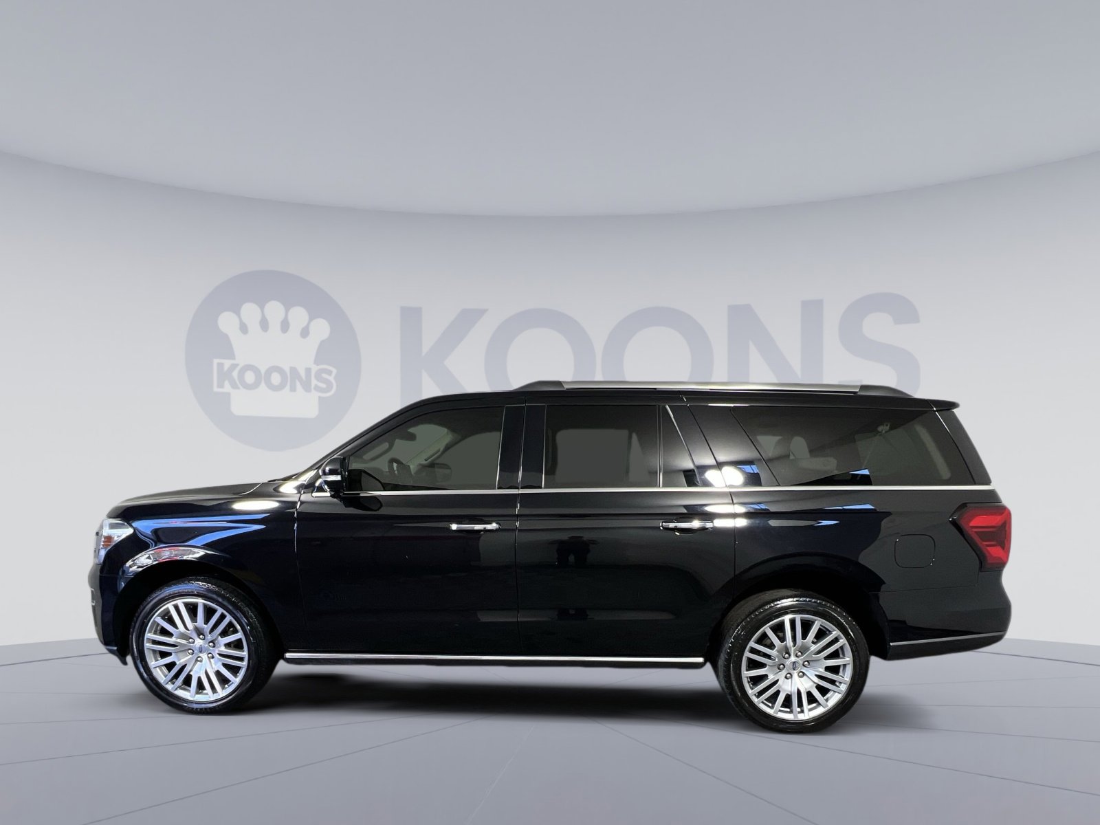 Used 2023 Ford Expedition Max Limited image 2