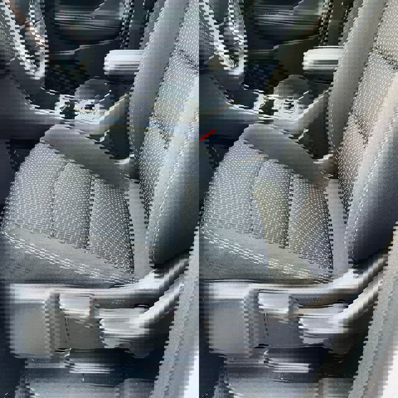 Used 2024 GMC Terrain SLE image 22