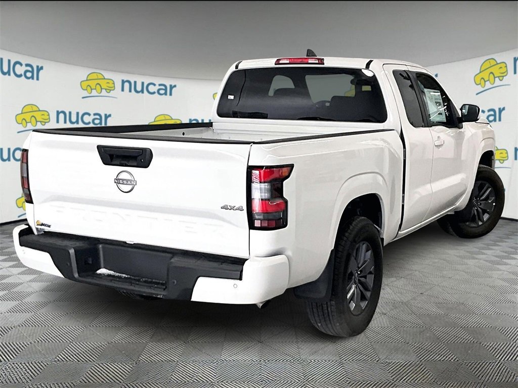 Used 2025 Nissan Frontier SV image 6