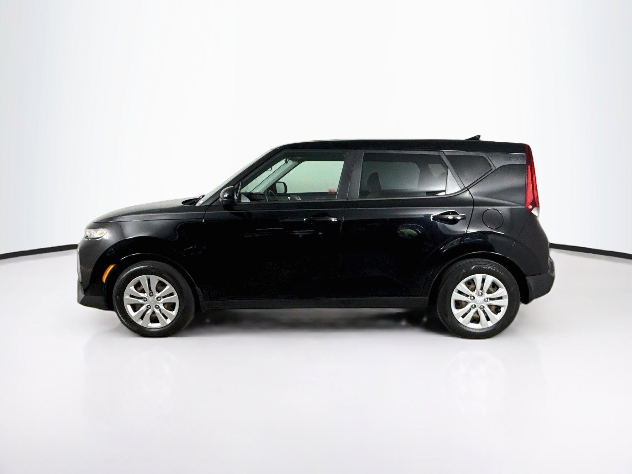 Used 2020 Kia Soul LX FWD image 7