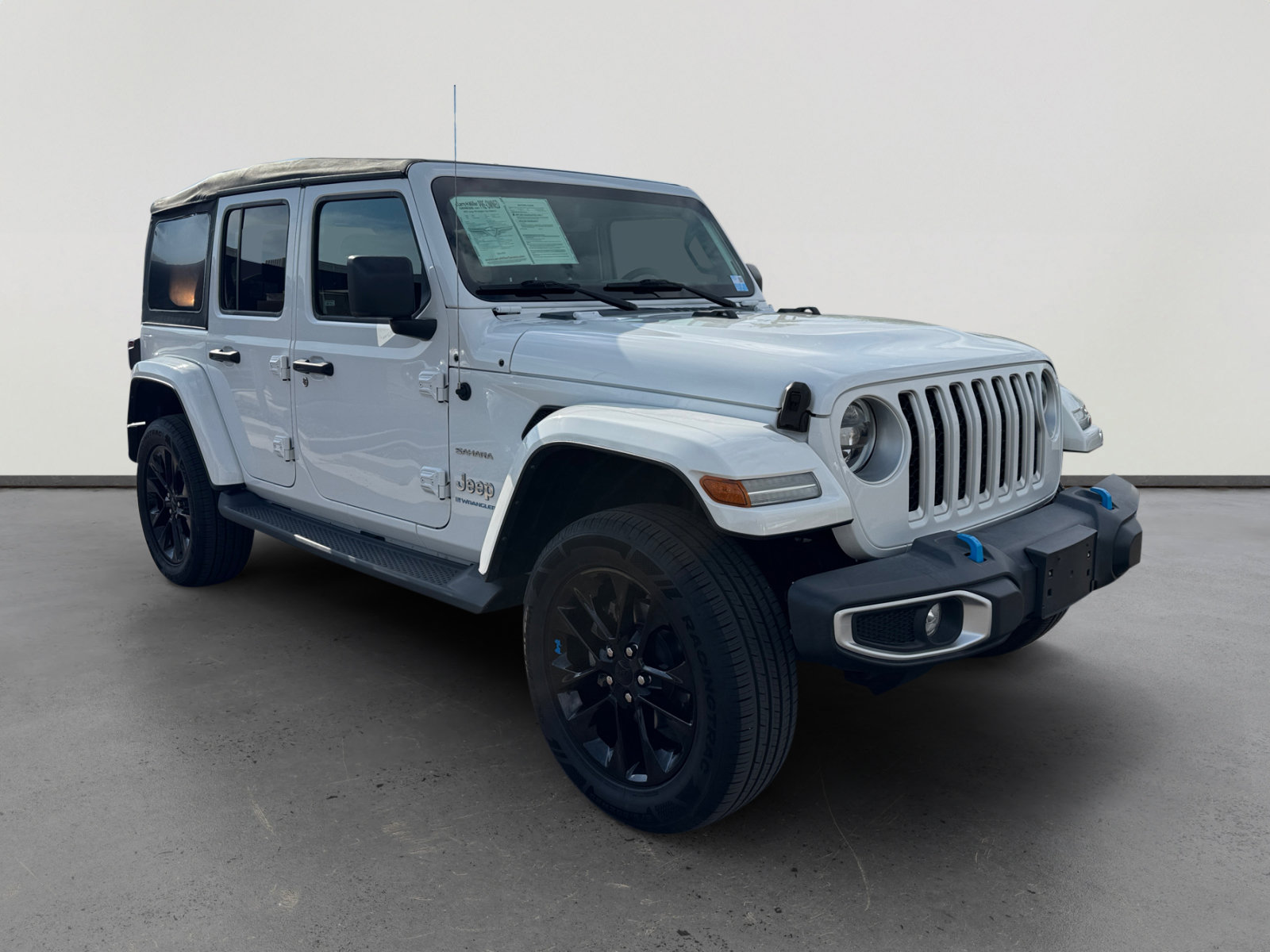Used 2023 Jeep Wrangler Unlimited Sahara AWD/4WD image 7