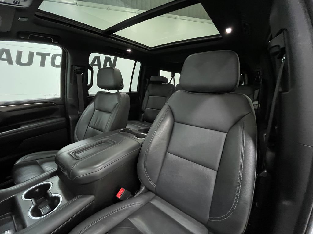 Used 2021 Chevrolet Suburban LT image 13