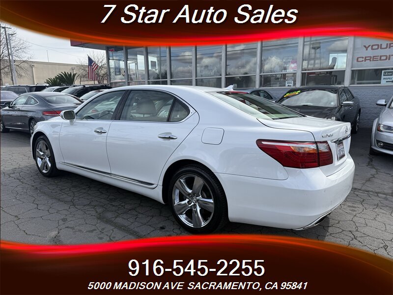 Used 2011 Lexus LS 460 L w/ Luxury Pkg image 3