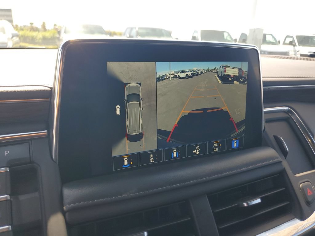 Used 2023 Chevrolet Suburban LT RWD image 15