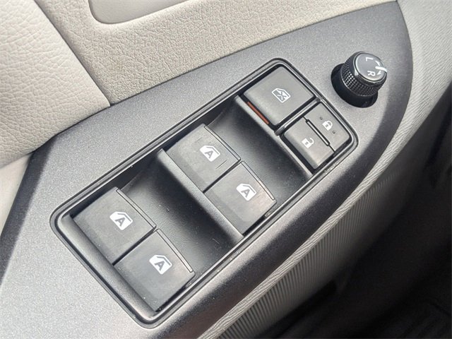 Used 2019 Toyota Sienna LE image 26