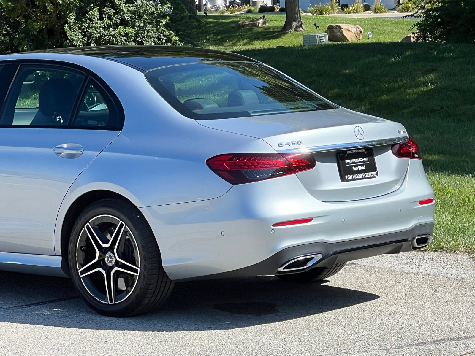 Used 2021 Mercedes-Benz E 450 4MATIC Sedan image 9