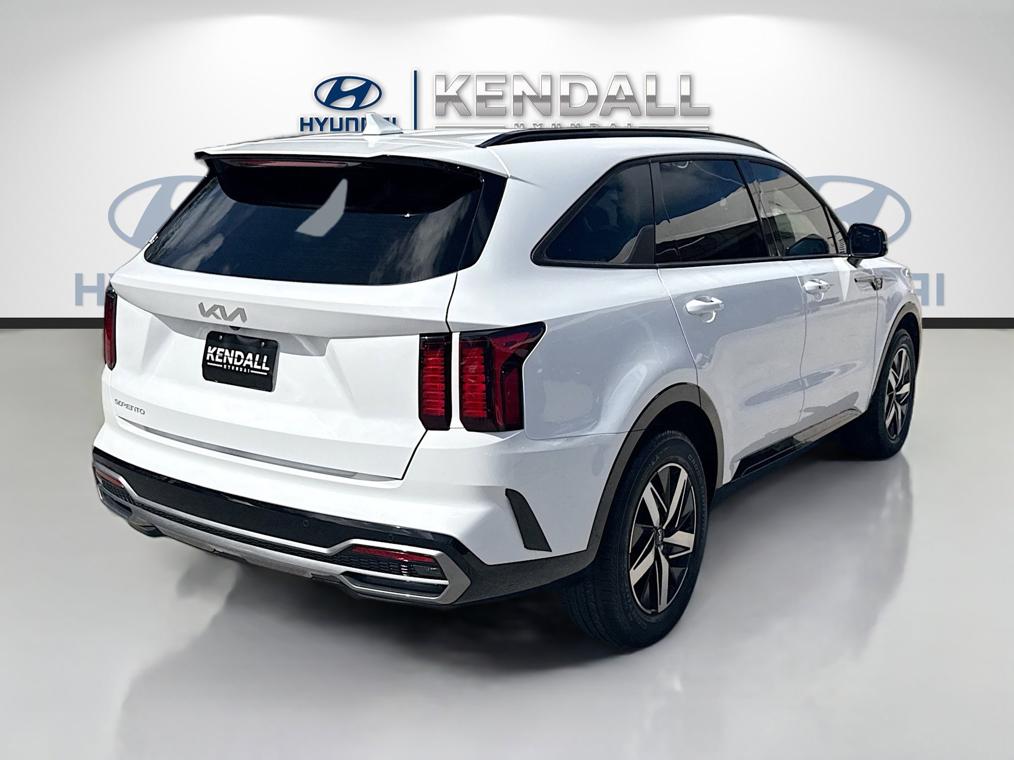 Used 2023 Kia Sorento S image 6