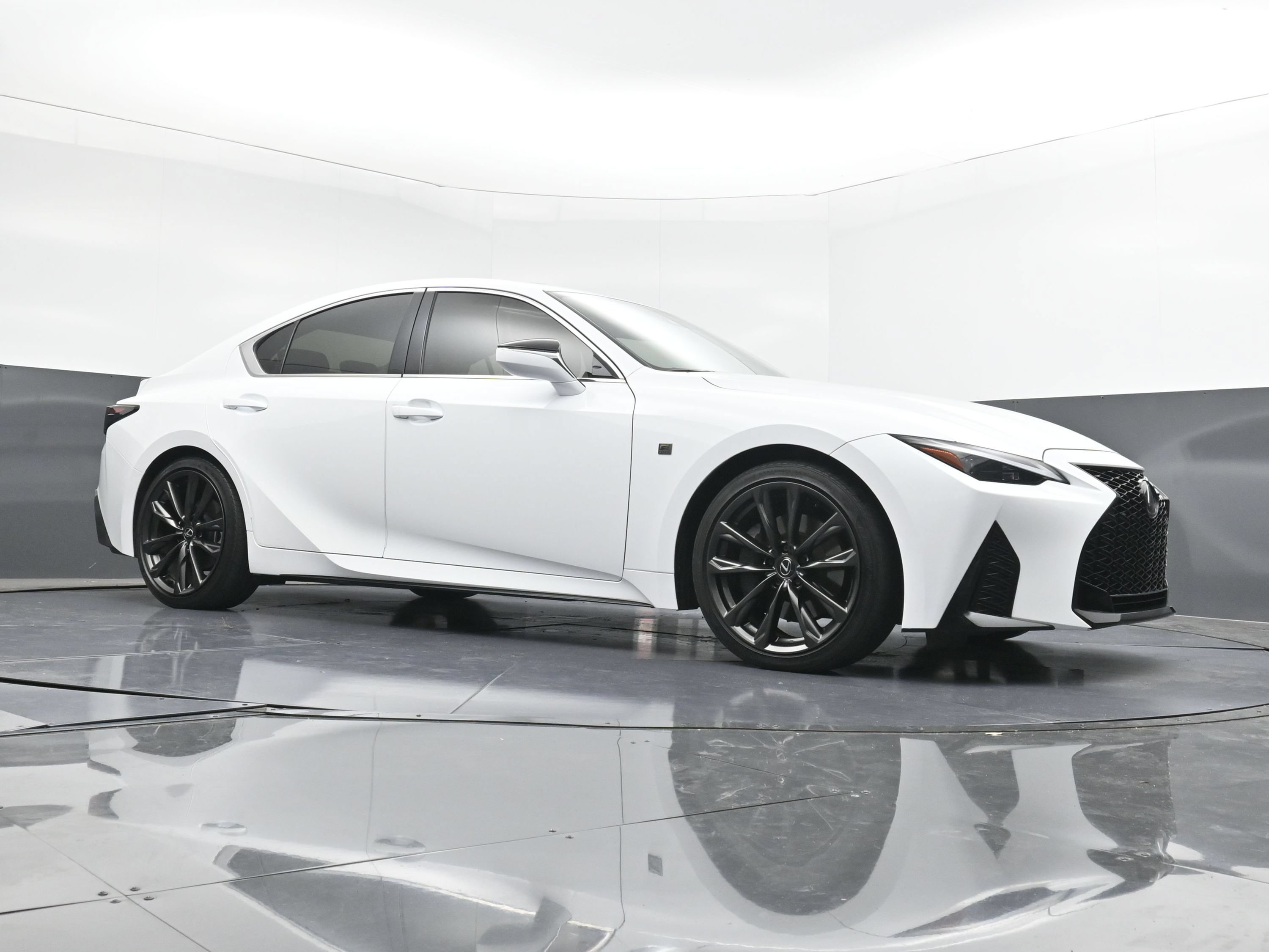 Used 2024 Lexus IS 350 F Sport RWD image 25