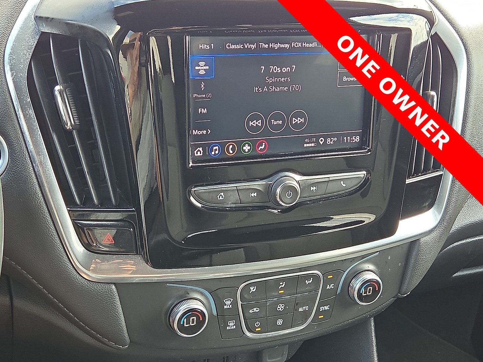 Used 2023 Chevrolet Traverse LT FWD image 18