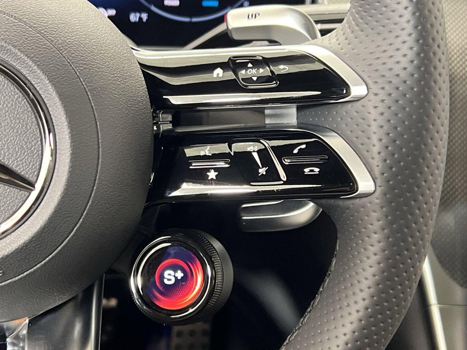 New 2025 Mercedes-Benz GLC 43 AMG 4MATIC image 30