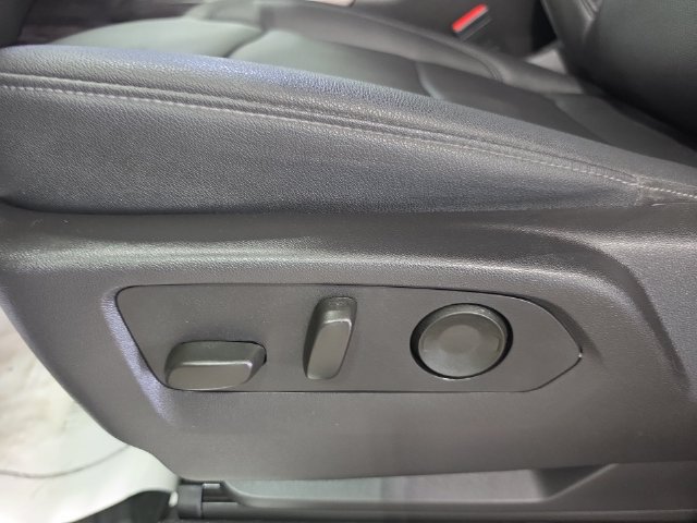 Used 2025 Chevrolet Silverado 1500 LTZ w/ LTZ Convenience Package II AWD/4WD image 21
