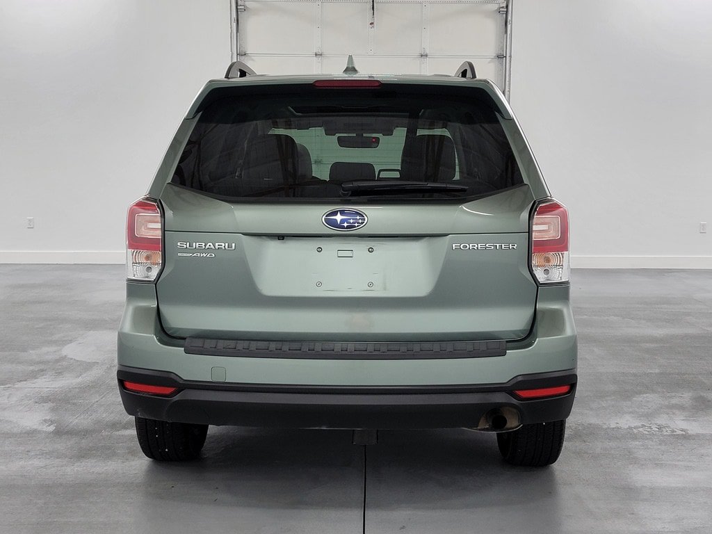 Used 2018 Subaru Forester 2.5i Premium AWD/4WD image 7