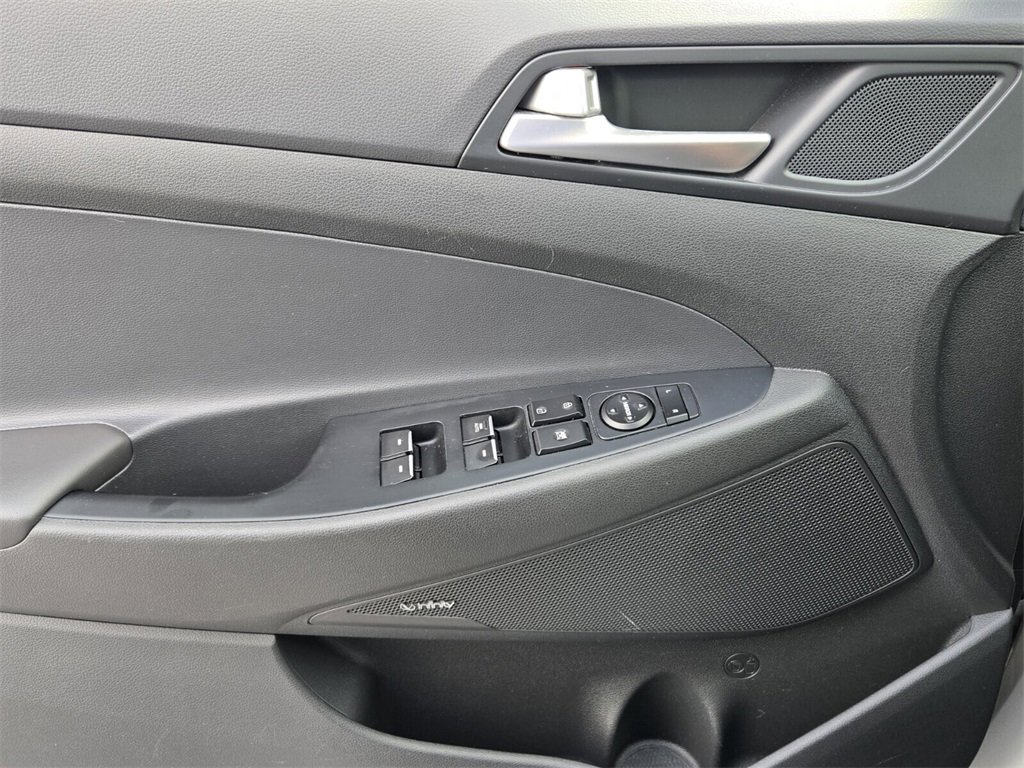 Used 2020 Hyundai Tucson Limited w/ Cargo Package image 29