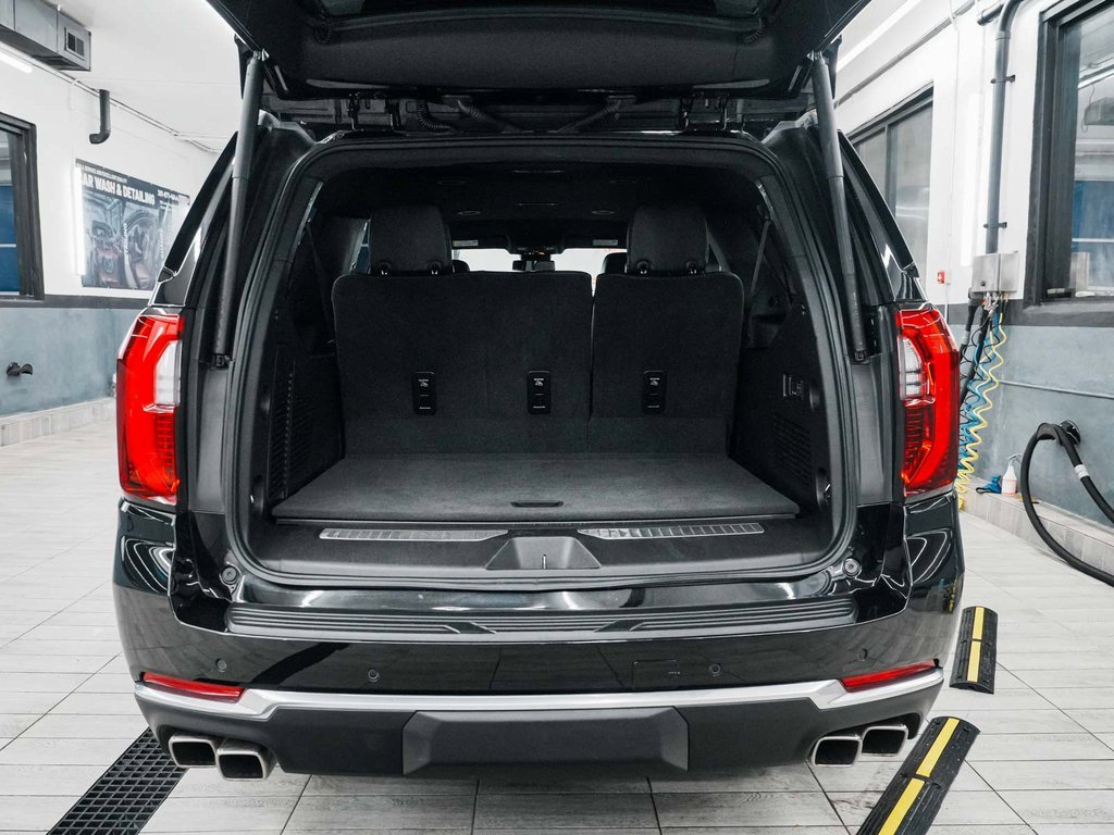 Used 2025 GMC Yukon XL Denali image 42
