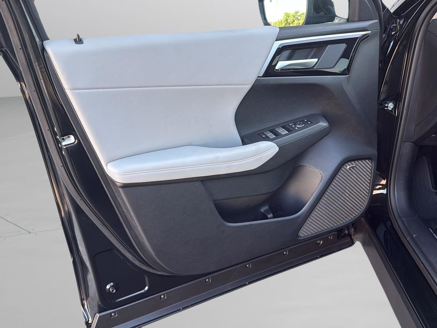 New 2026 Mitsubishi Outlander SE FWD image 28