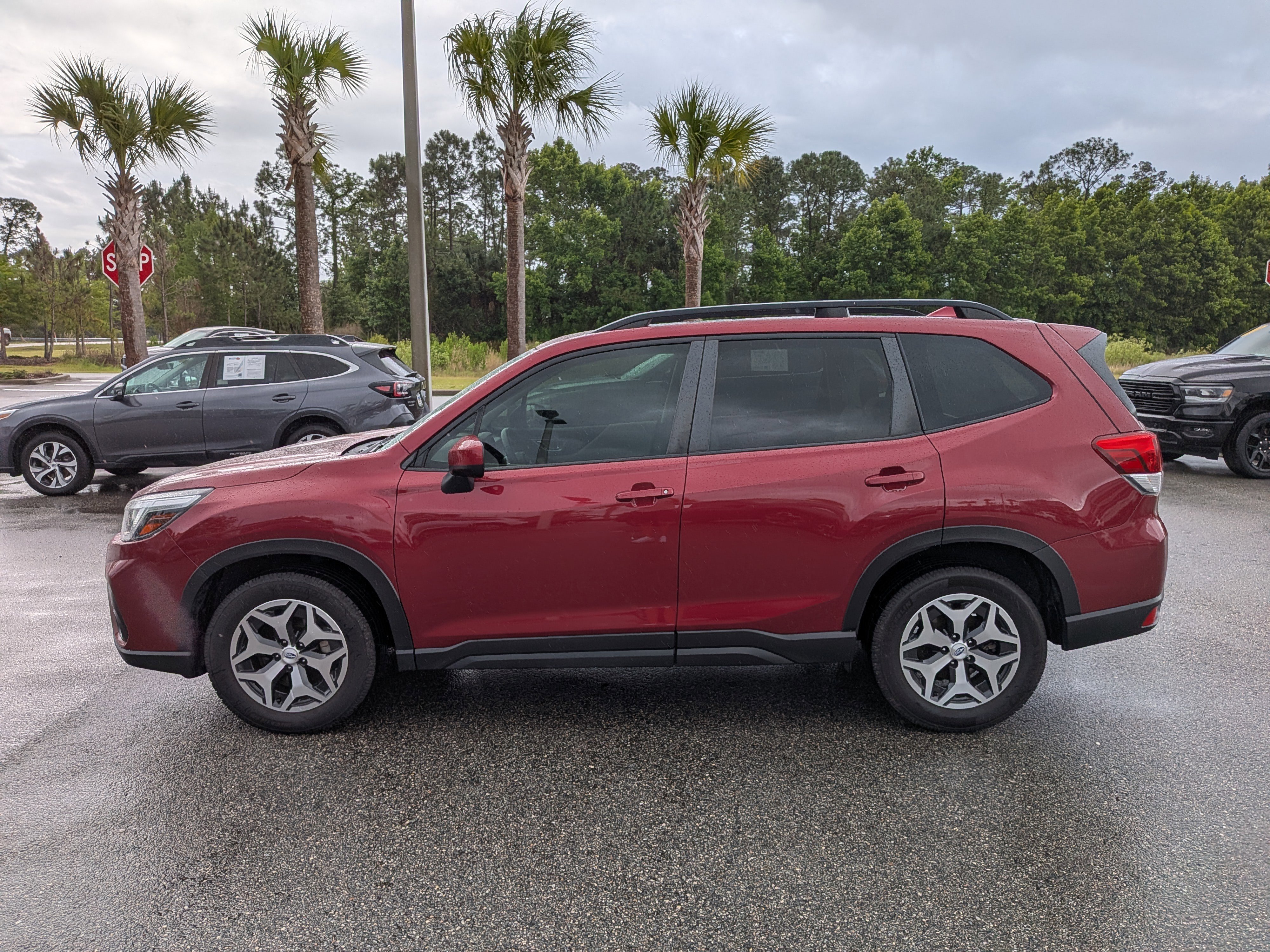 Used 2019 Subaru Forester Premium AWD/4WD image 7