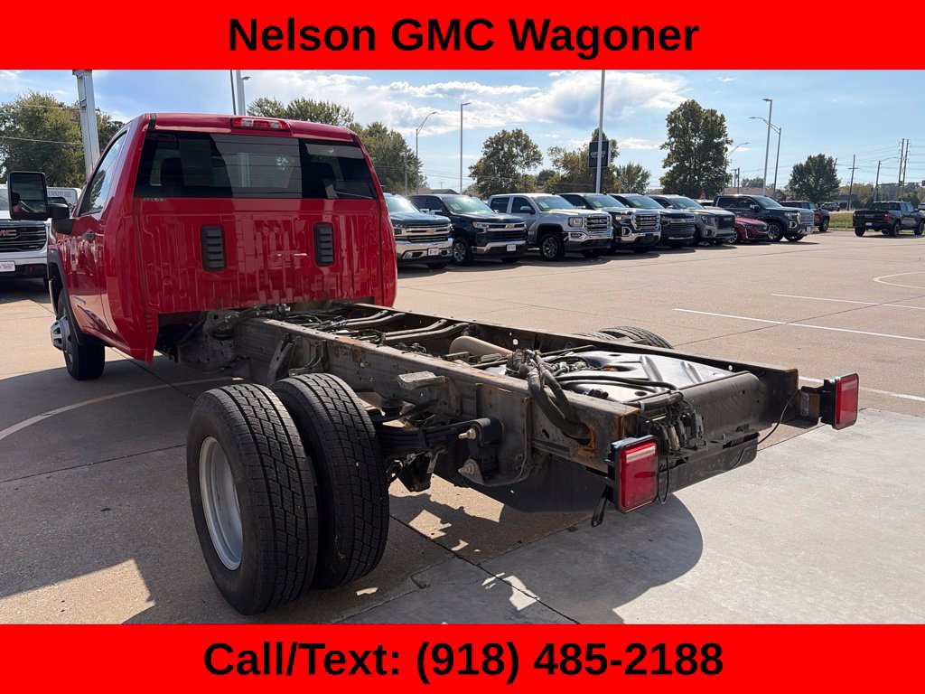 Used 2021 GMC Sierra 3500 4x4 Regular Cab w/ Convenience Package image 4