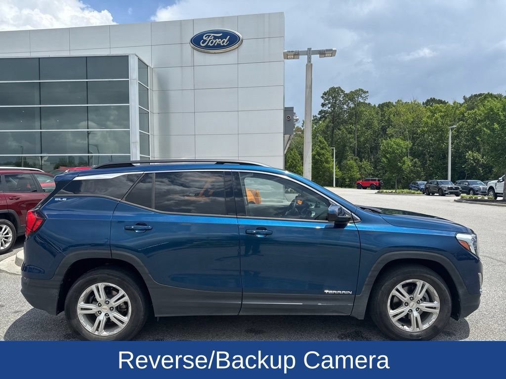 Used 2020 GMC Terrain SLE w/ Driver Convenience Package FWD video 3
