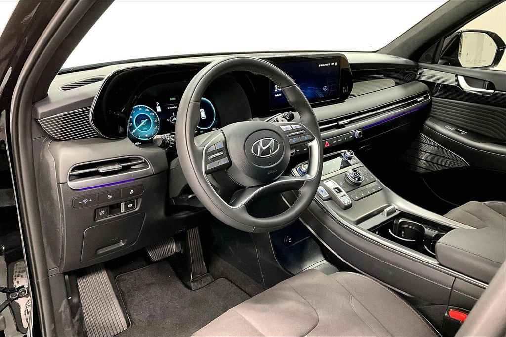 Used 2025 Hyundai Palisade Calligraphy image 16