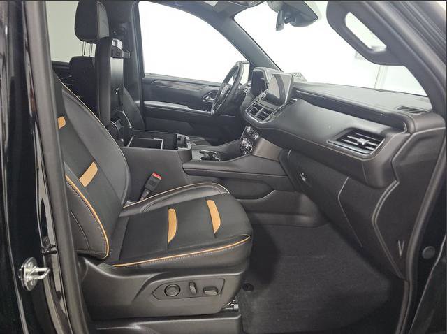 Used 2024 GMC Yukon AT4 w/ LPO, Floor Liner Package image 9