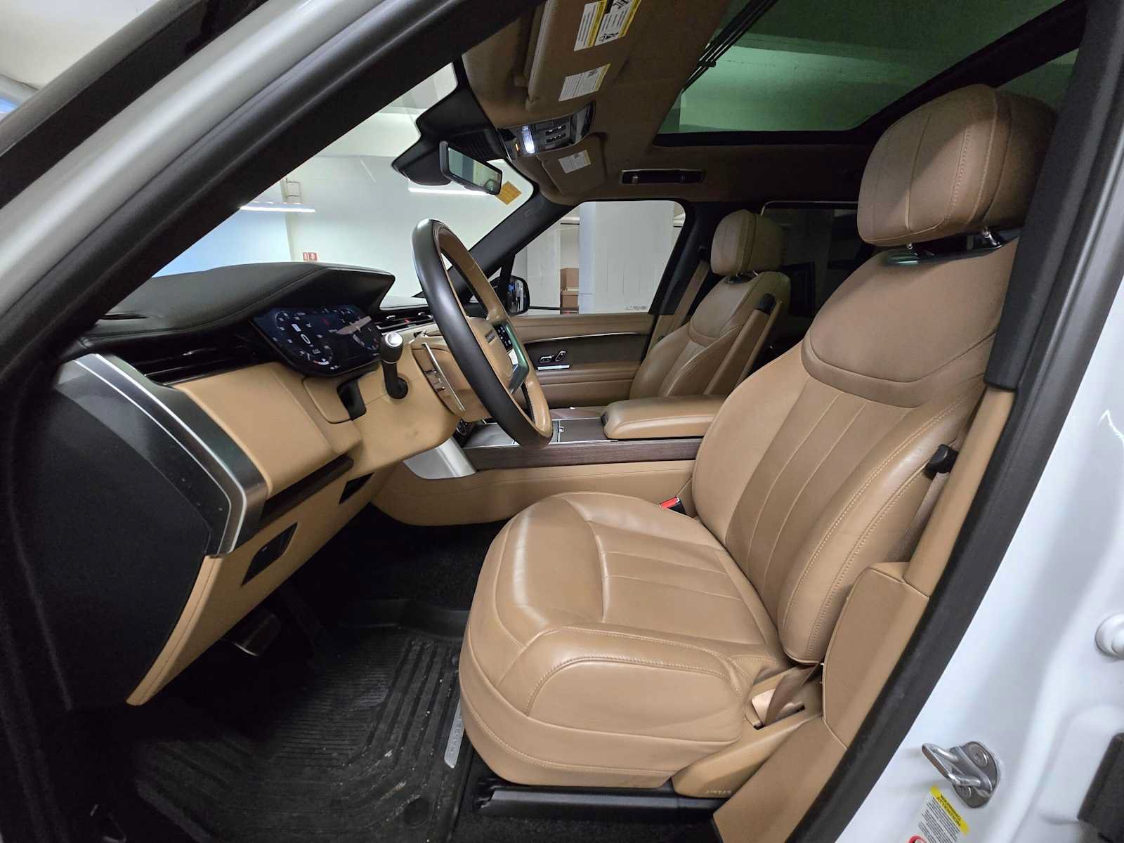 Used 2023 Land Rover Range Rover Autobiography AWD/4WD image 21