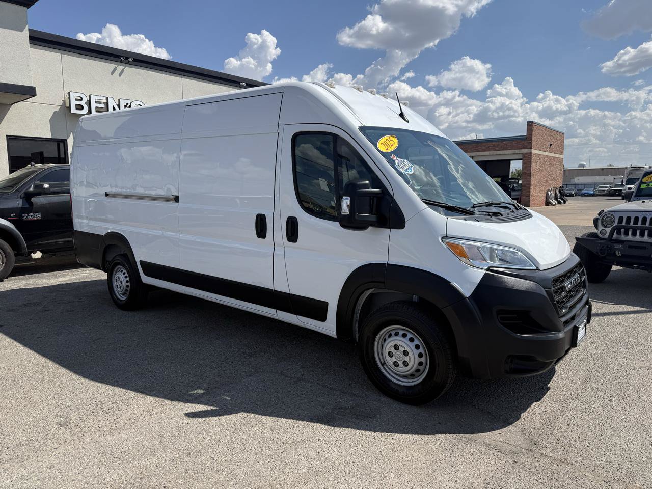 Used 2025 RAM ProMaster 3500 FWD image 4