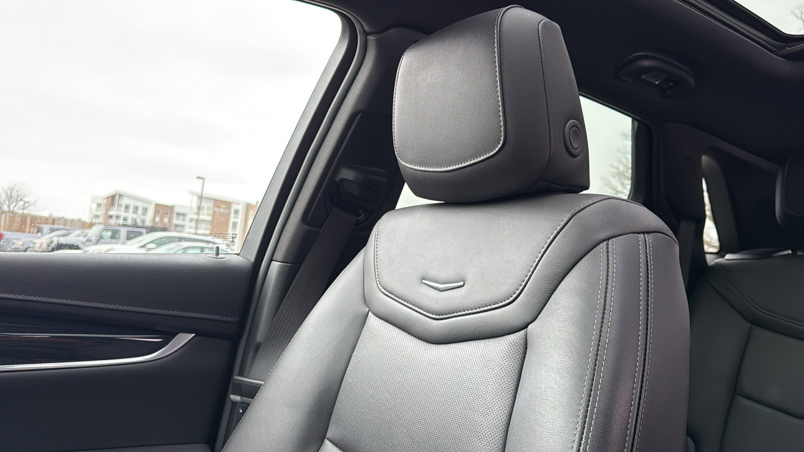 Certified 2025 Cadillac XT5 Premium Luxury image 26