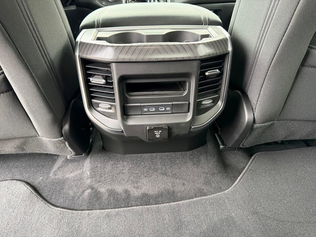 New 2026 RAM 1500 Big Horn AWD/4WD image 18