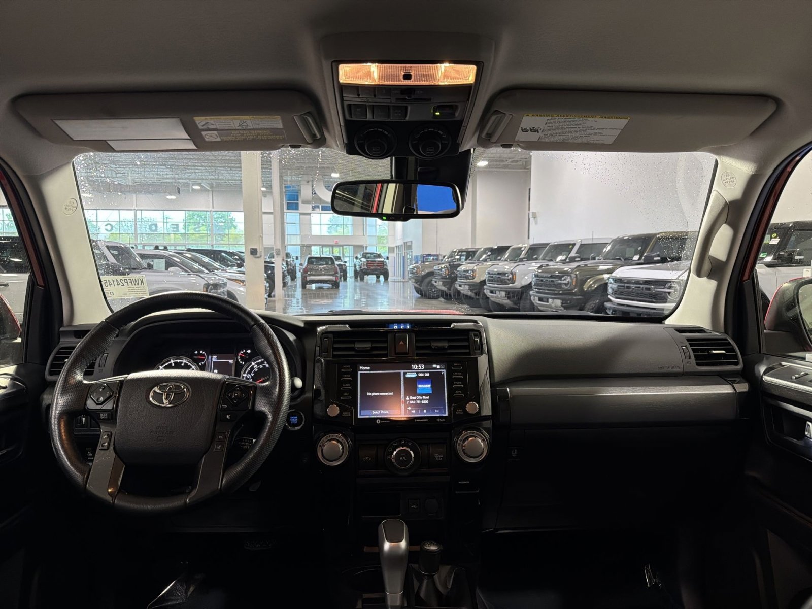 Used 2024 Toyota 4Runner TRD Off-Road Premium AWD/4WD image 30