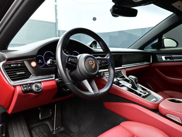 Certified 2023 Porsche Panamera 4 image 4