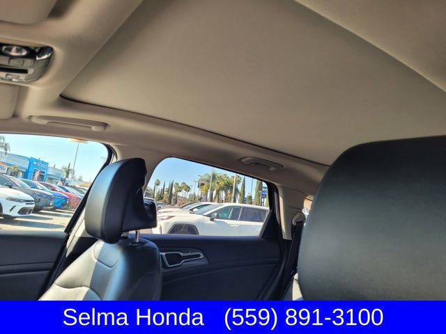 Used 2024 Kia Sportage SX image 8