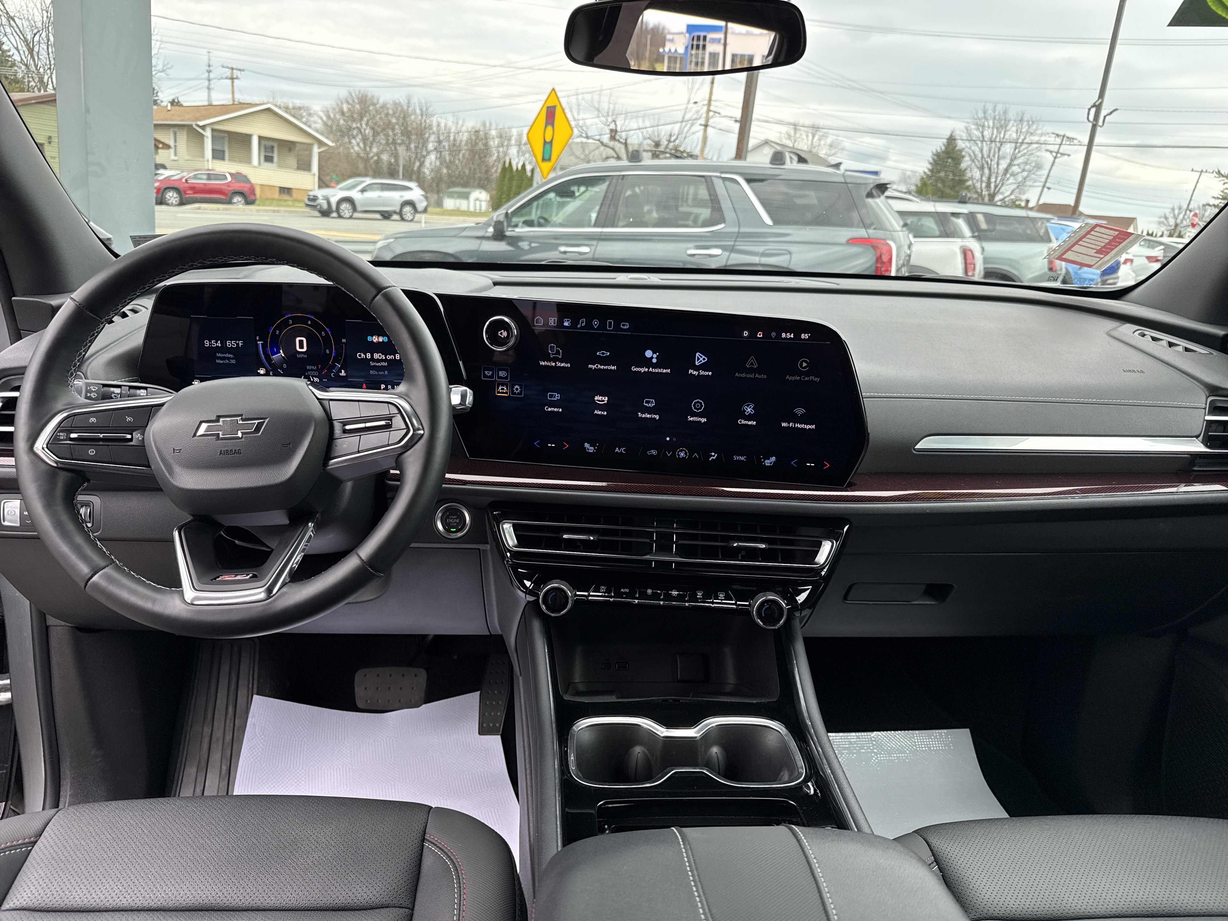 Used 2025 Chevrolet Traverse Z71 image 15