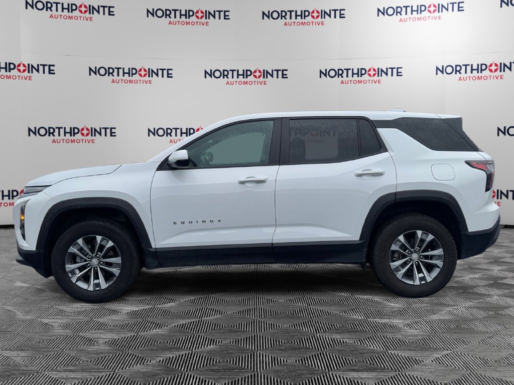 Used 2026 Chevrolet Equinox LT w/ Convenience Package II AWD/4WD image 3