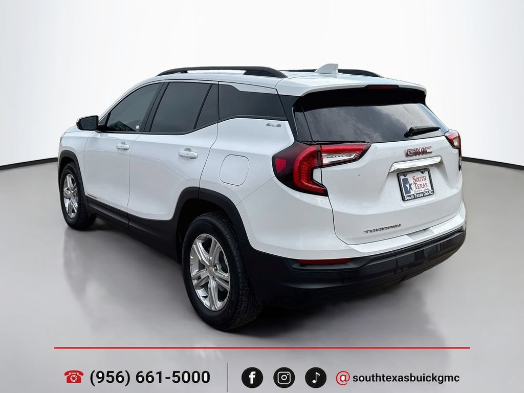 Used 2024 GMC Terrain SLE w/ Driver Convenience Package FWD image 6