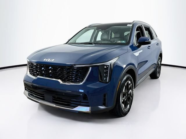 Used 2025 Kia Sorento S w/ Panoramic Sunroof Package AWD/4WD image 3
