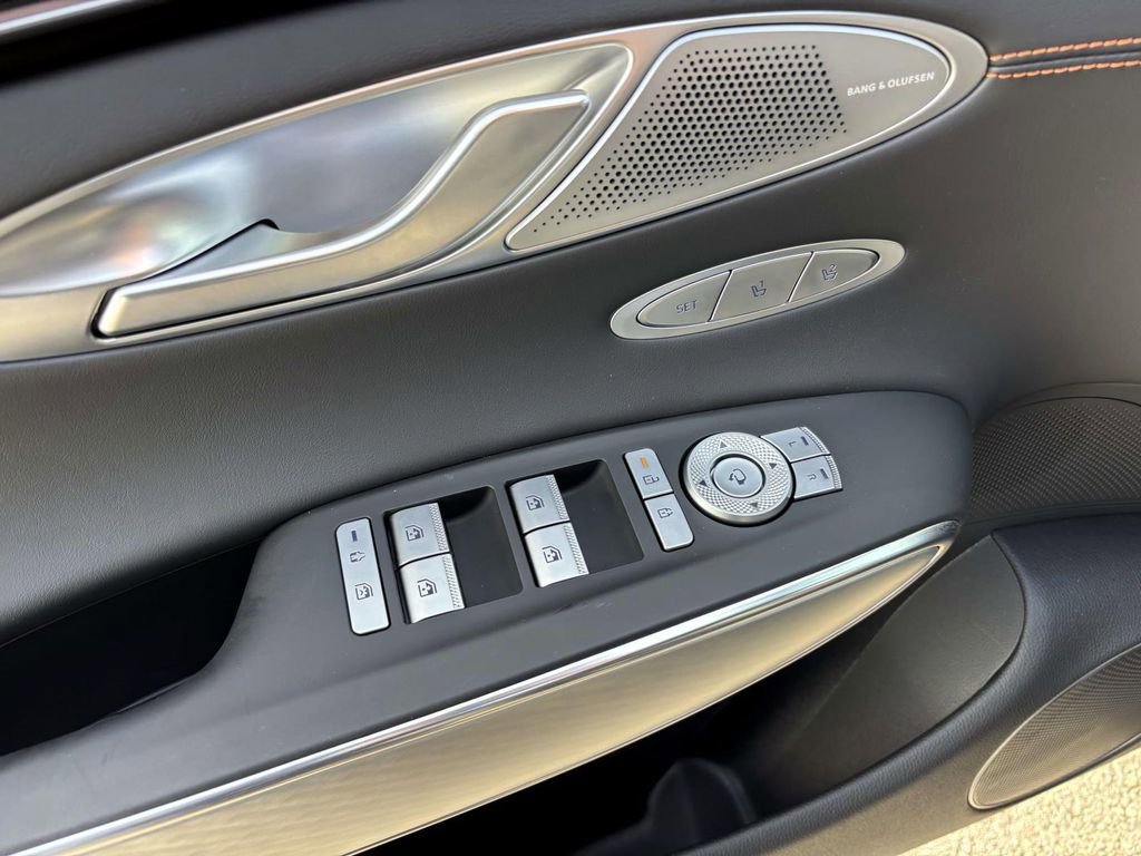 Used 2026 Genesis GV70 2.5T Sport Prestige image 13