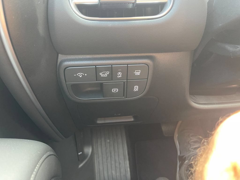Used 2026 Hyundai Palisade Limited AWD/4WD image 19